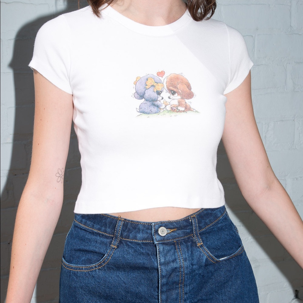 Brandy Melville Ashlyn Puppy Love Top